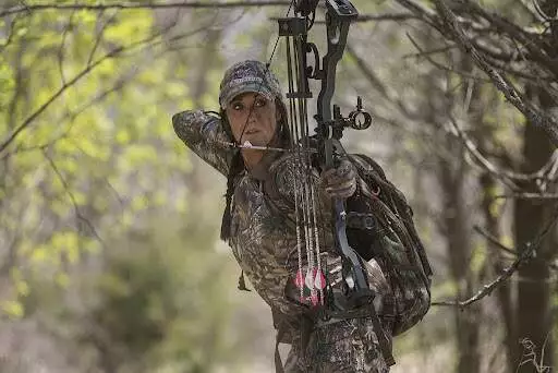 Which Type Of Bow Has A Rifle Like Stock And Shoots Shorter Arrows?